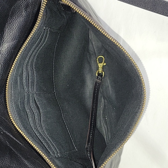 Fossil Flap Front Black Leather Crossbody Shoulder Bag - Picture 10 of 16